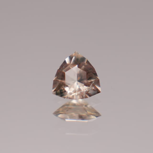 Hearthlight Shield Sunstone view 1