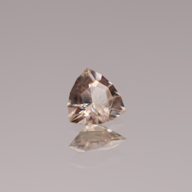 Hearthlight Shield Sunstone view 2