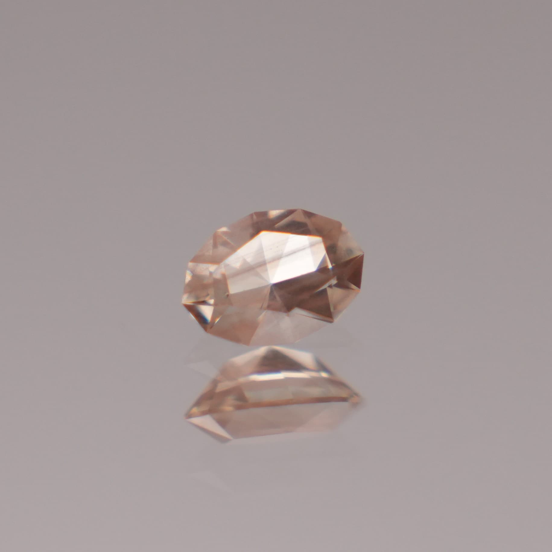 Dawn's Lense Sunstone